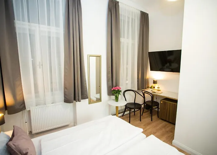 Hotel I Self Check In I Ac In Viena